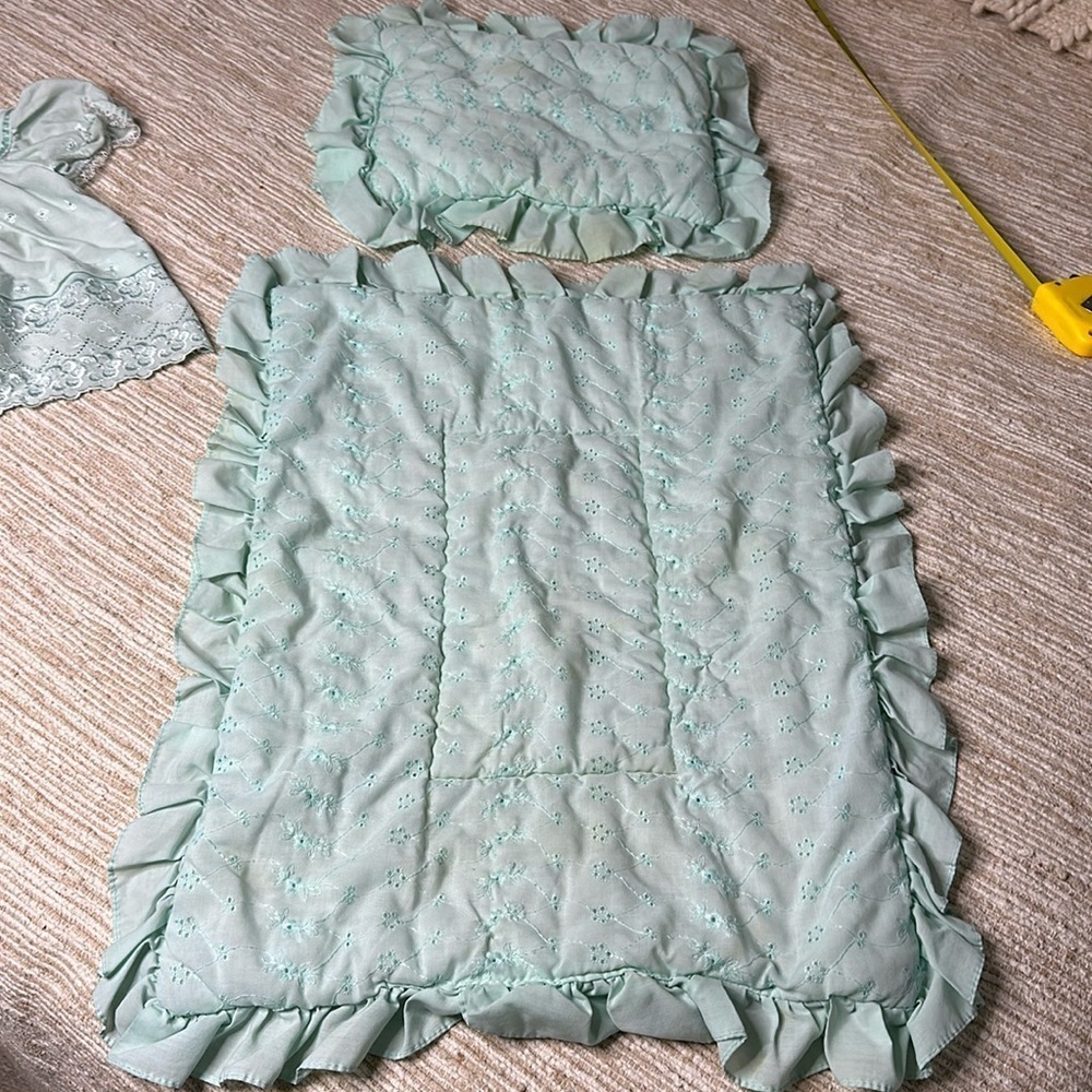 Vintage baby quilt teal mint colored with eyelets